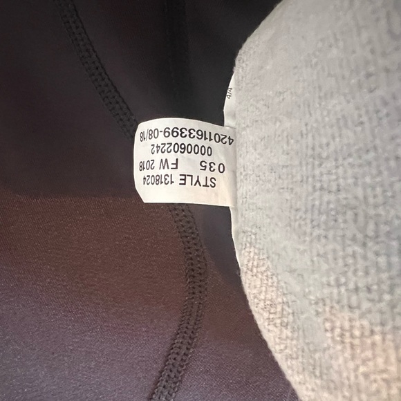 UNDER ARMOUR COLD GEAR - Picture 2 of 5